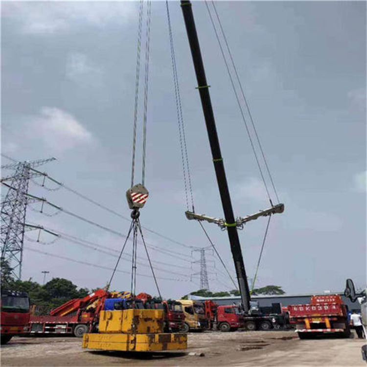 加乐镇风电设备吊装
